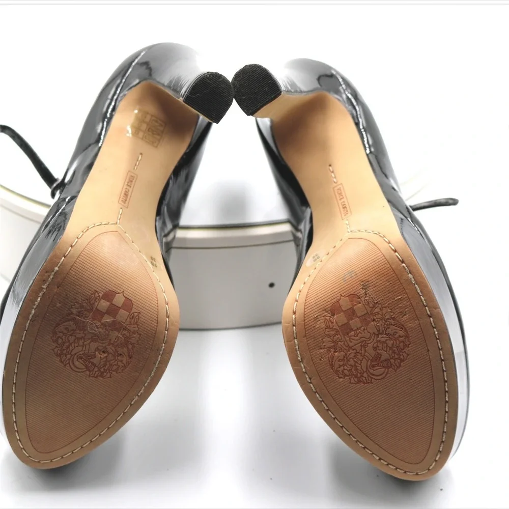 Vince Camuto size color